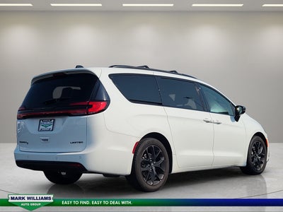 2025 Chrysler Pacifica Limited