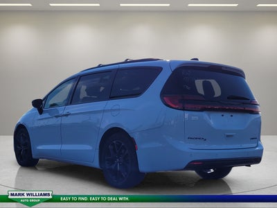 2025 Chrysler Pacifica Limited