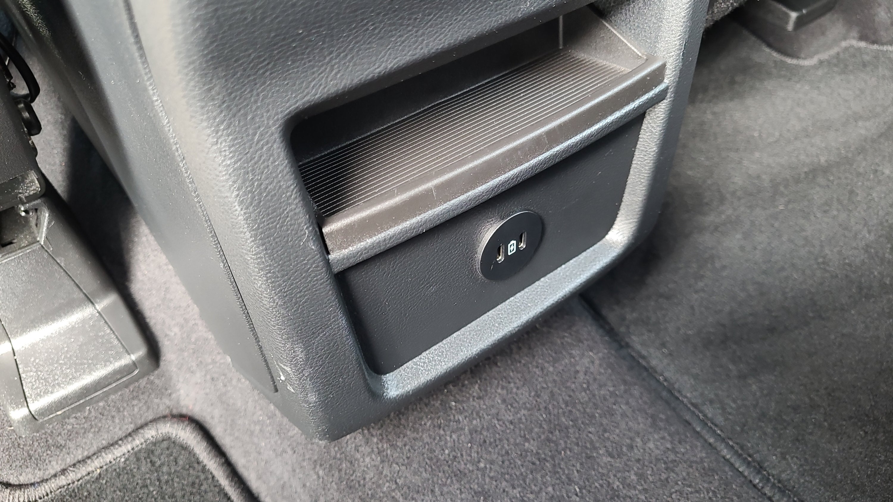 2023 Ford Edge SE