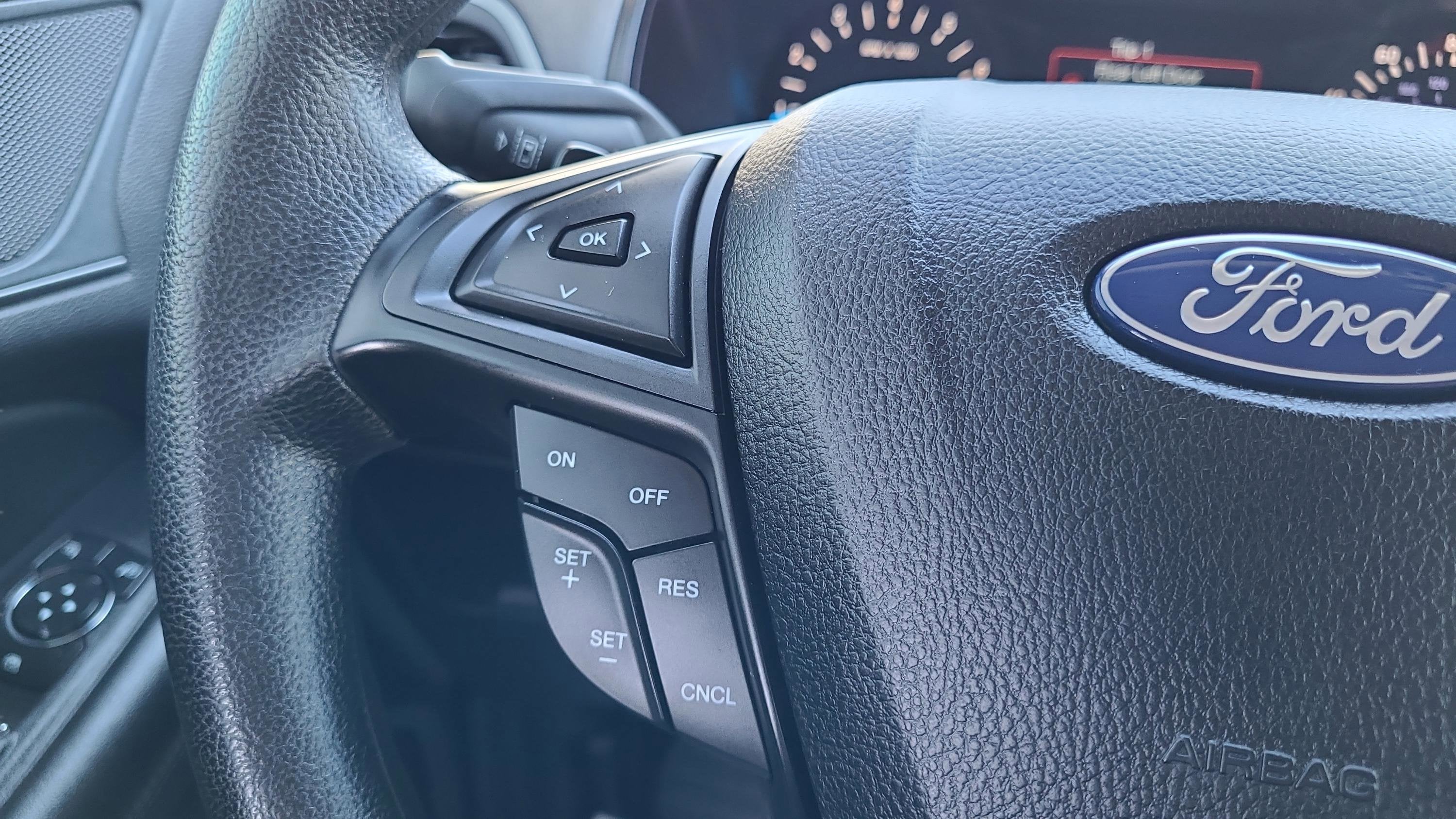 2020 Ford Edge SE