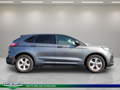2022 Ford Edge SE