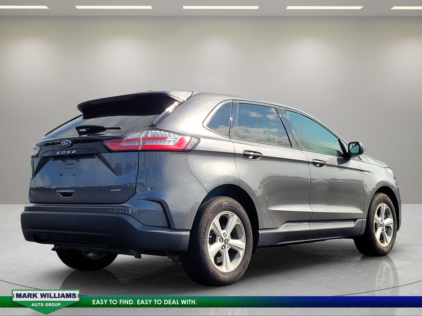 2022 Ford Edge SE