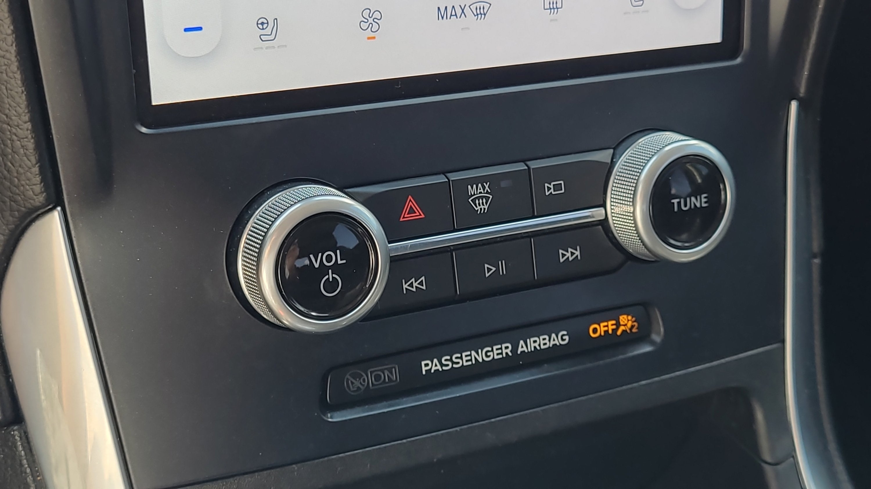 2023 Ford Edge Titanium
