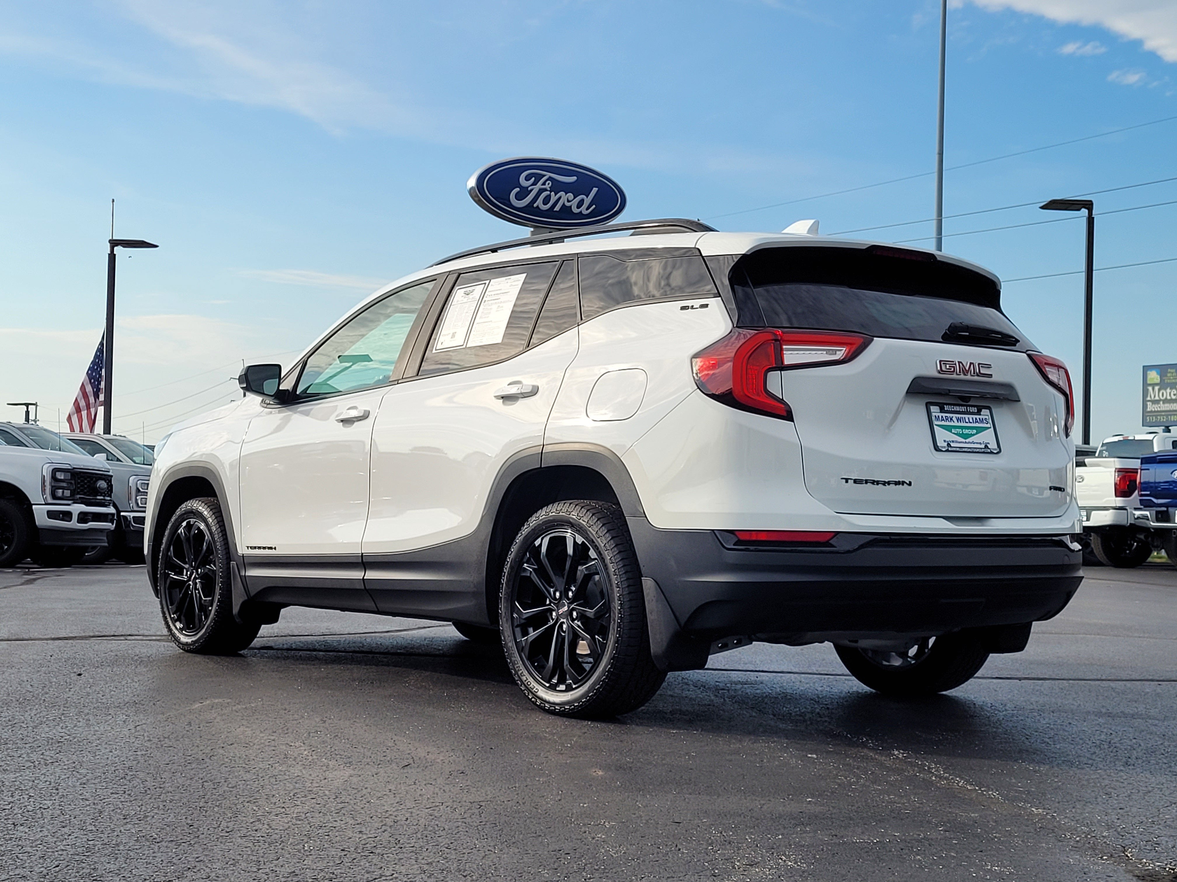 2022 GMC Terrain SLE