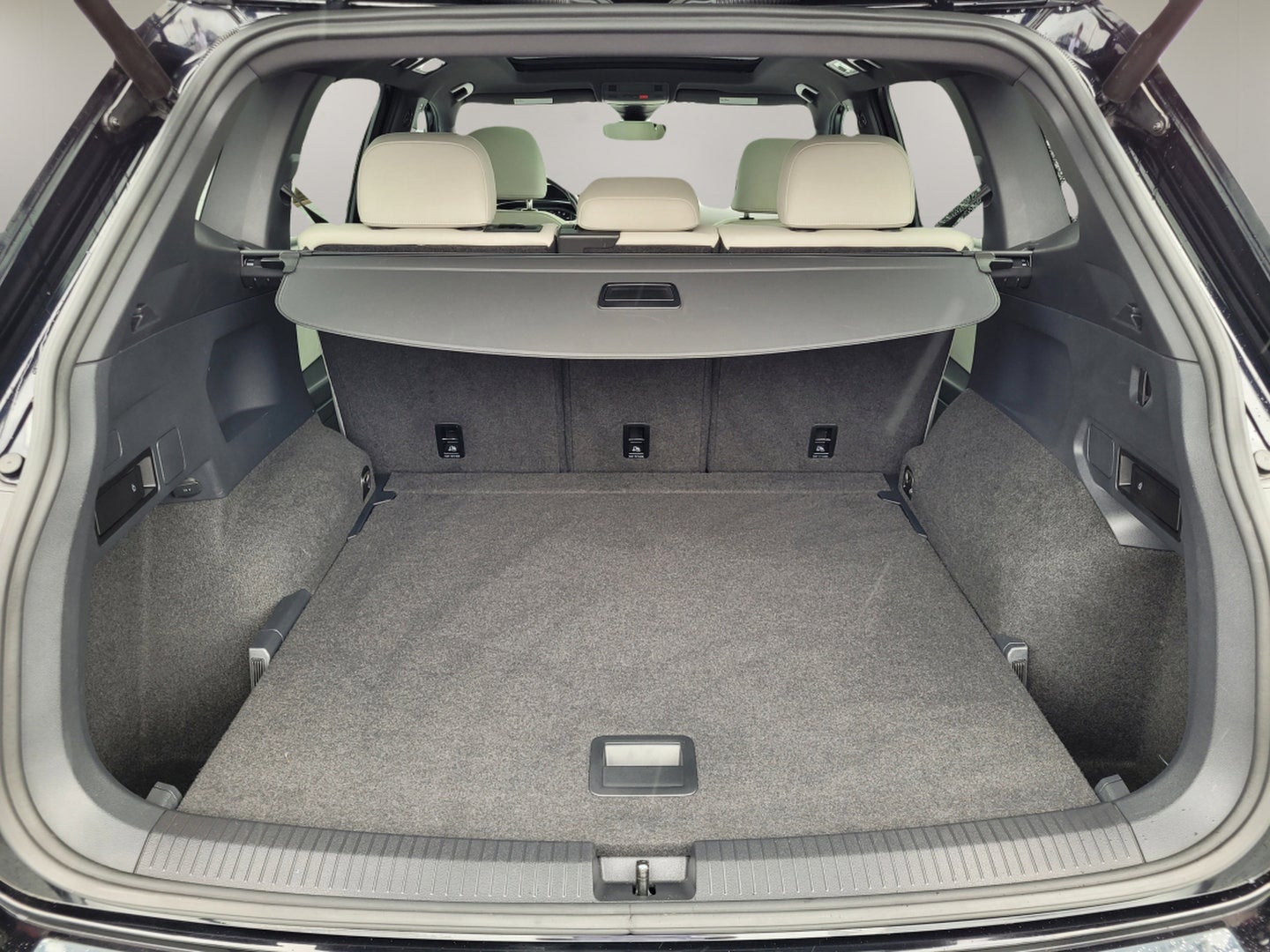 2019 Volkswagen Tiguan 2.0T SEL Premium R-Line 4Motion