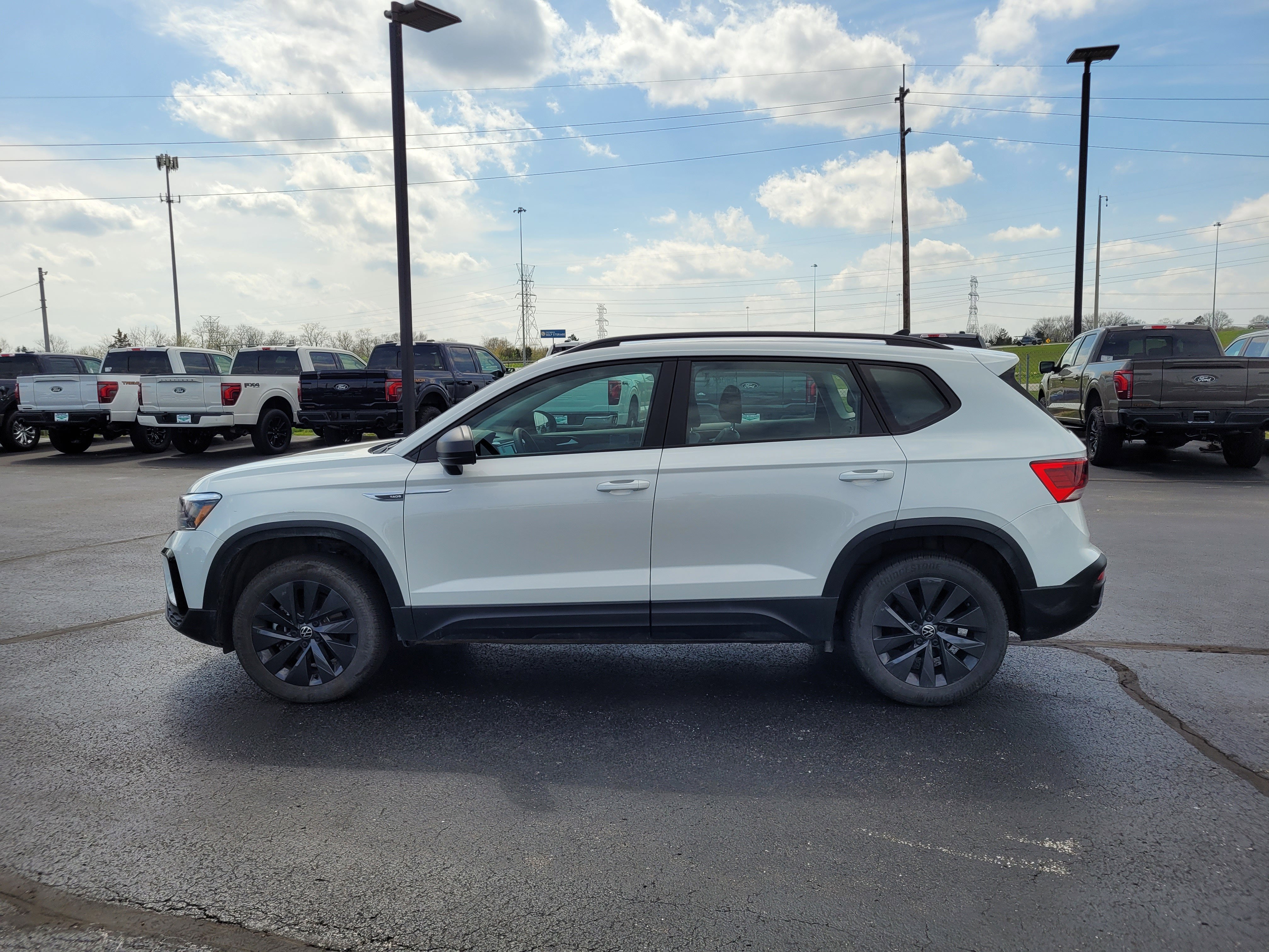 2023 Volkswagen Taos 1.5T S