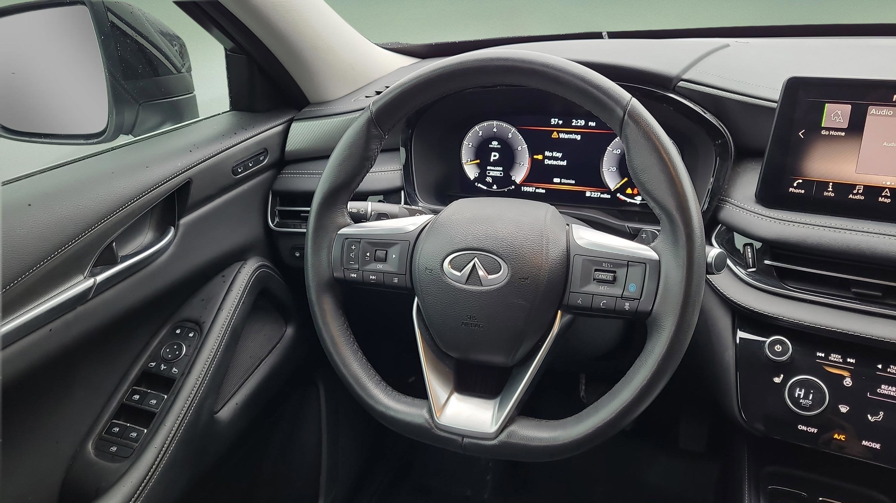 2023 INFINITI QX60 LUXE