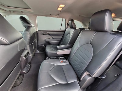 2021 Toyota Highlander Hybrid XLE
