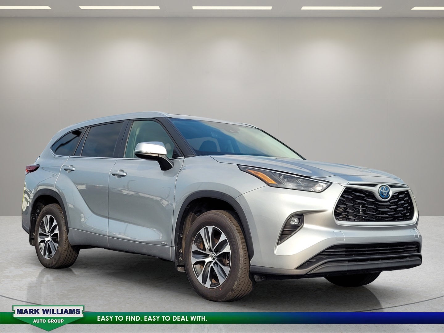 2024 Toyota Highlander Hybrid XLE