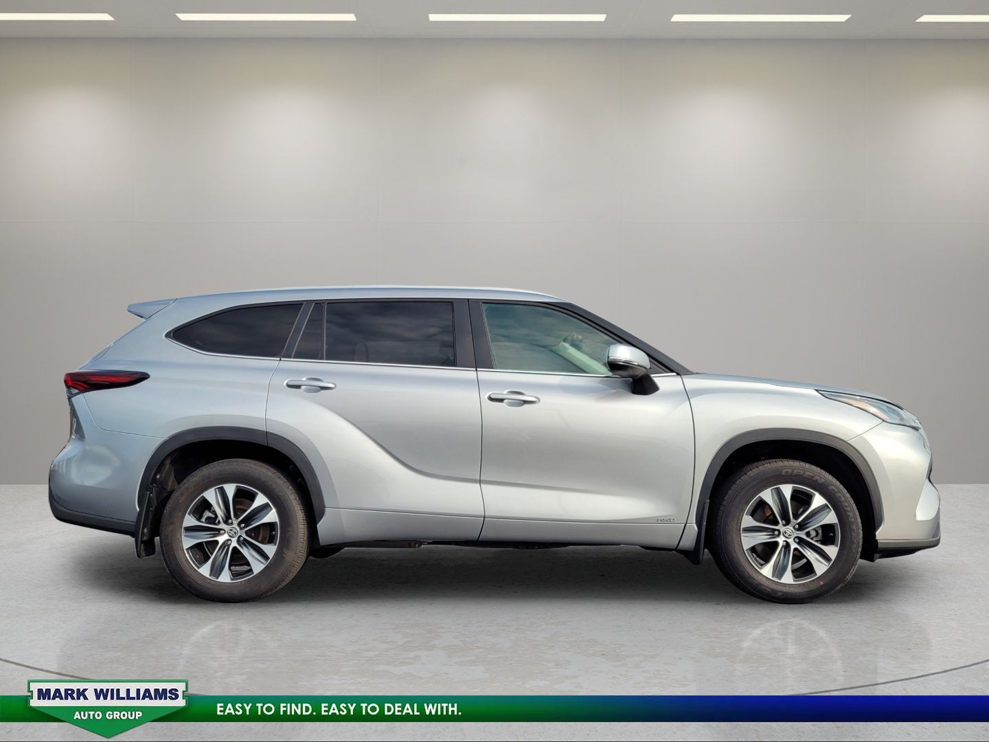 2024 Toyota Highlander Hybrid XLE