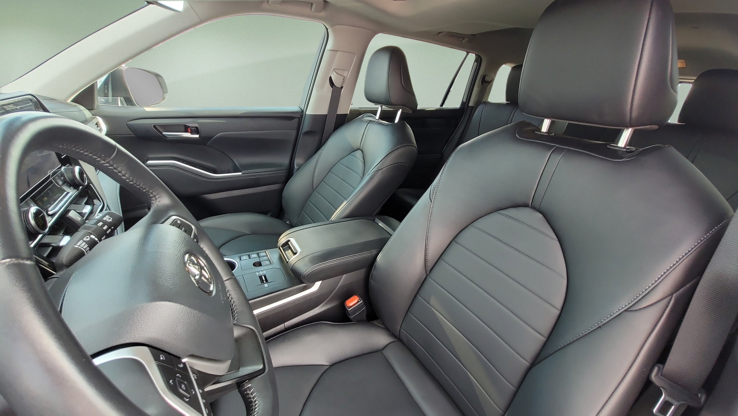 2024 Toyota Highlander Hybrid XLE
