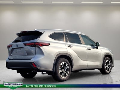 2024 Toyota Highlander Hybrid XLE