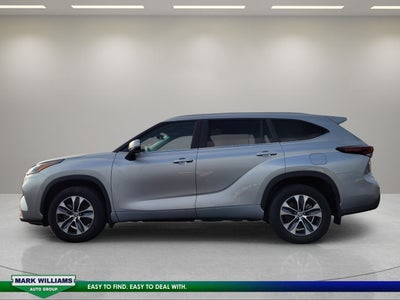 2024 Toyota Highlander Hybrid XLE