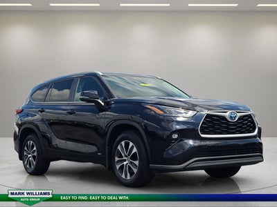 2023 Toyota Highlander Hybrid XLE