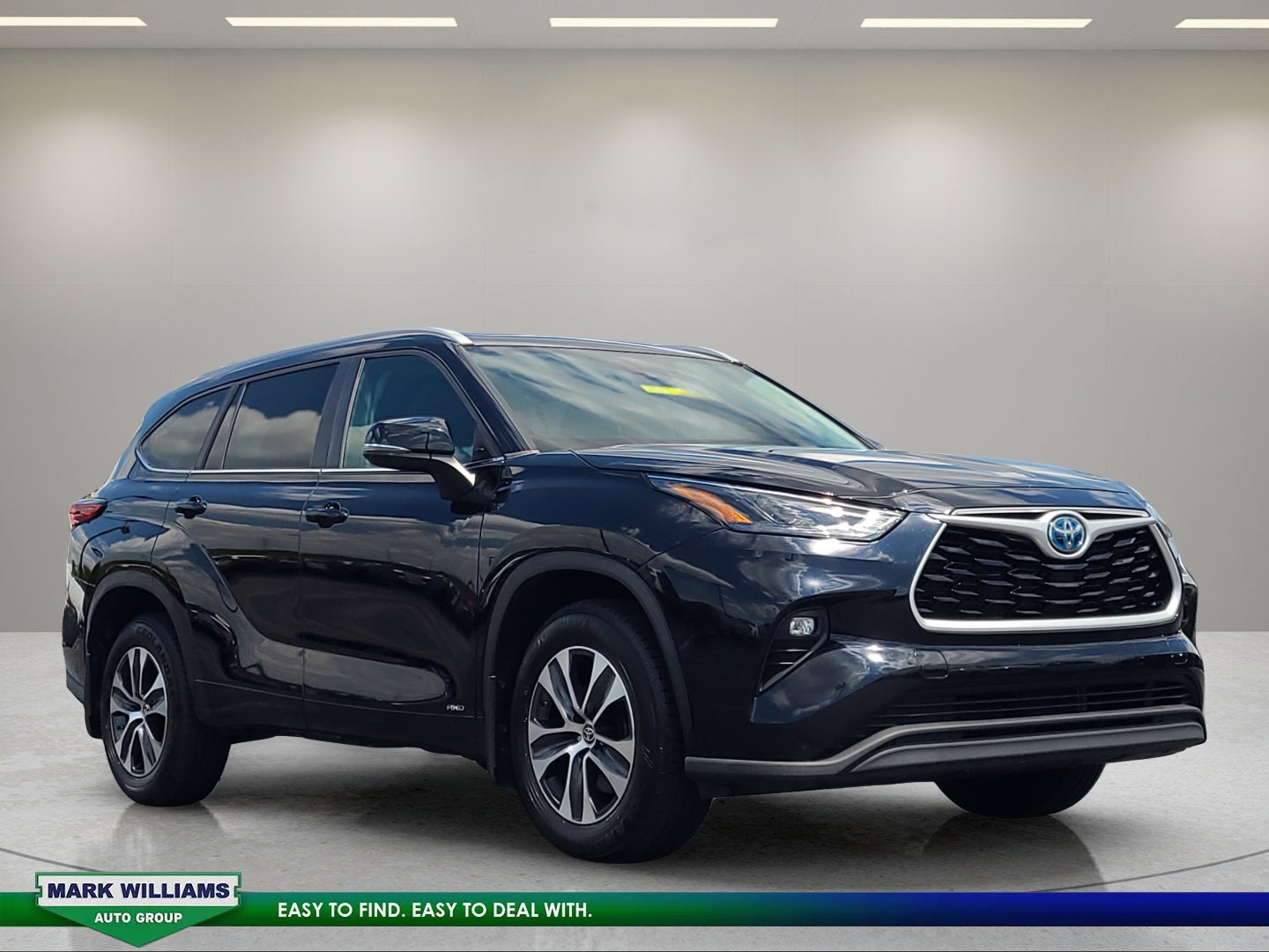 2023 Toyota Highlander Hybrid XLE