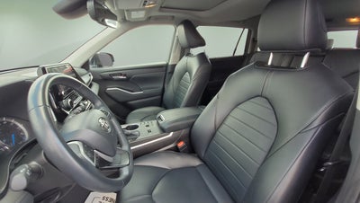 2023 Toyota Highlander Hybrid XLE