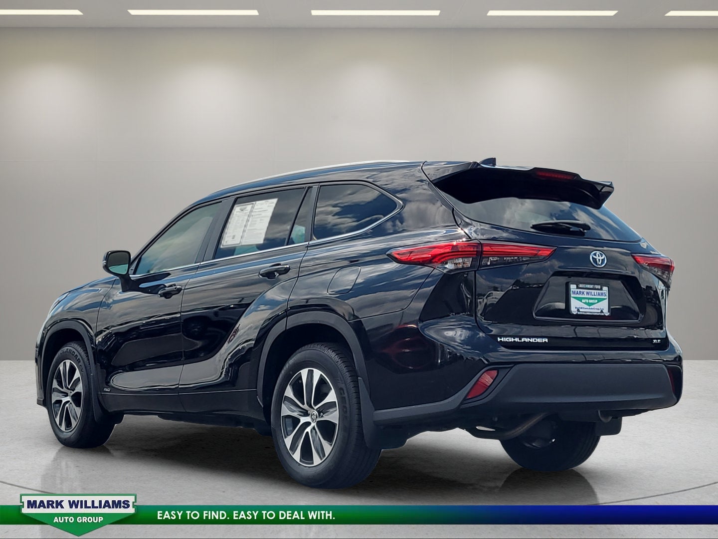 2023 Toyota Highlander Hybrid XLE