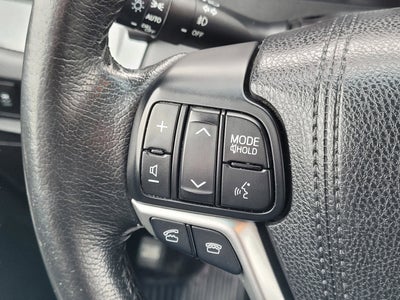 2015 Toyota Sienna SE 8 Passenger