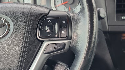 2018 Toyota Sienna SE 8 Passenger