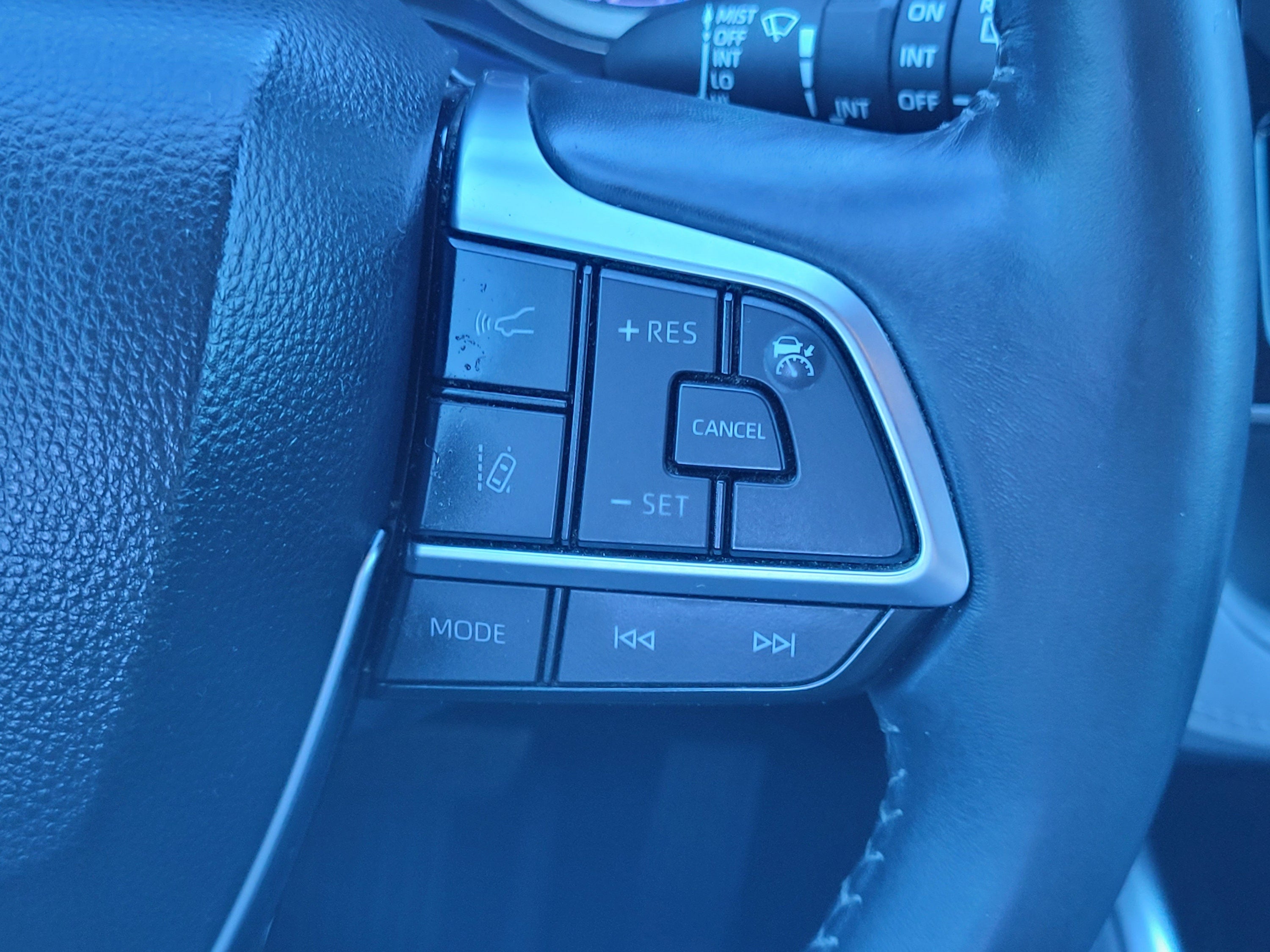 2020 Toyota Highlander Hybrid LE