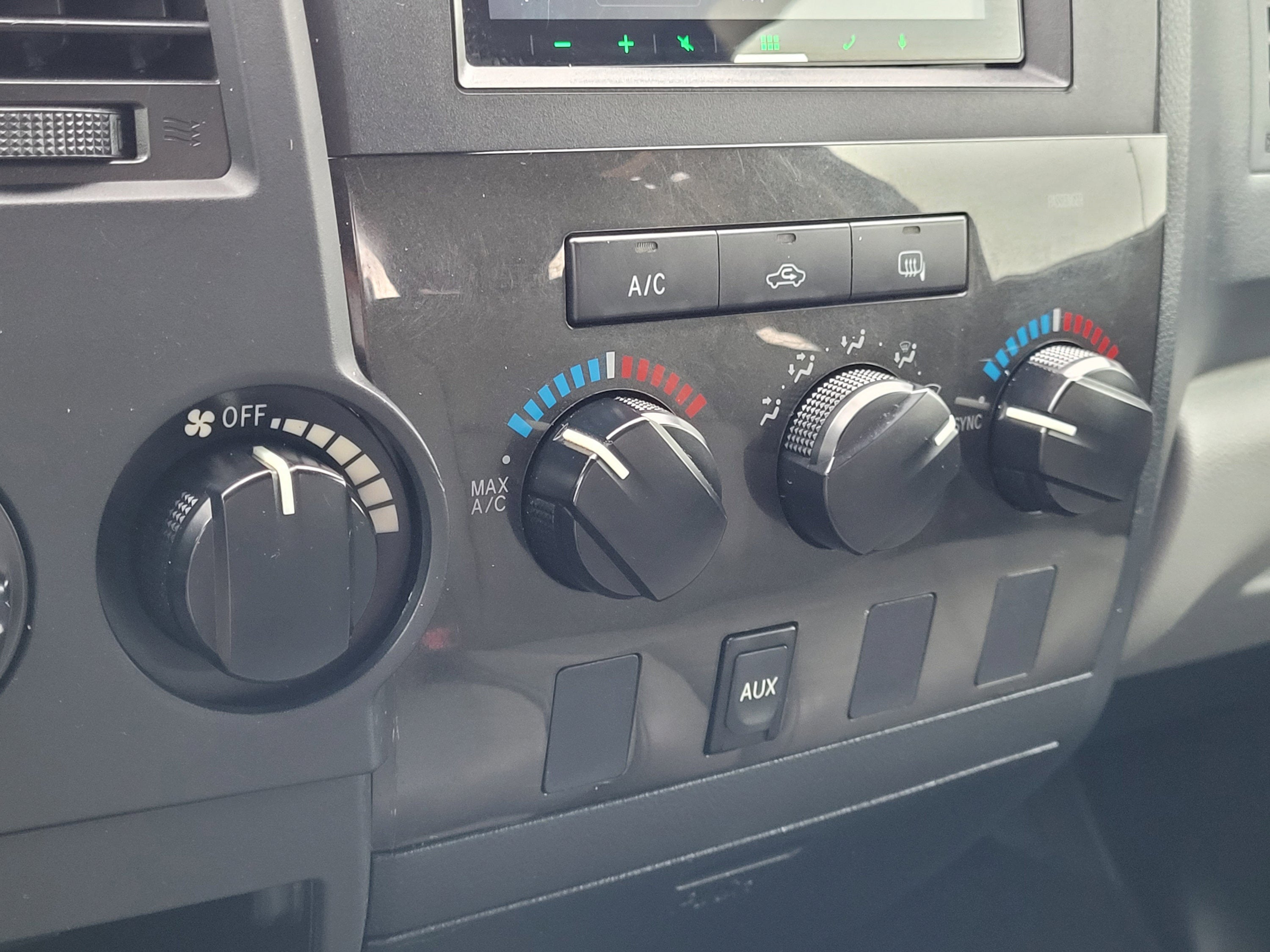 2013 Toyota Tundra Grade V6