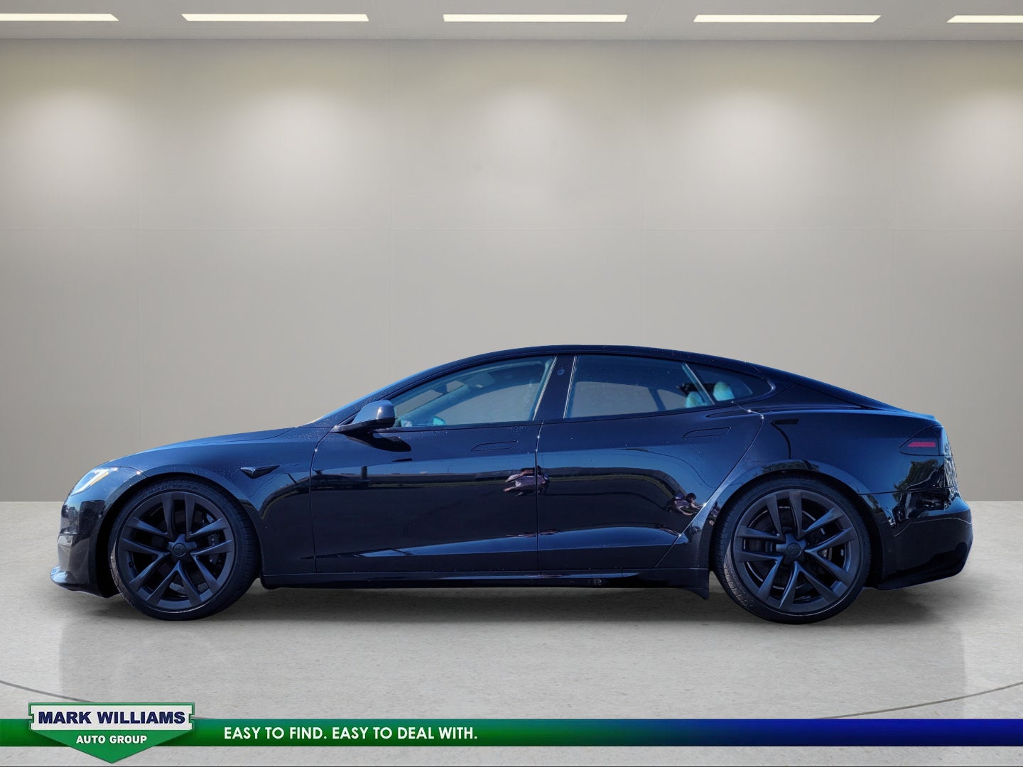 2022 Tesla Model S Base