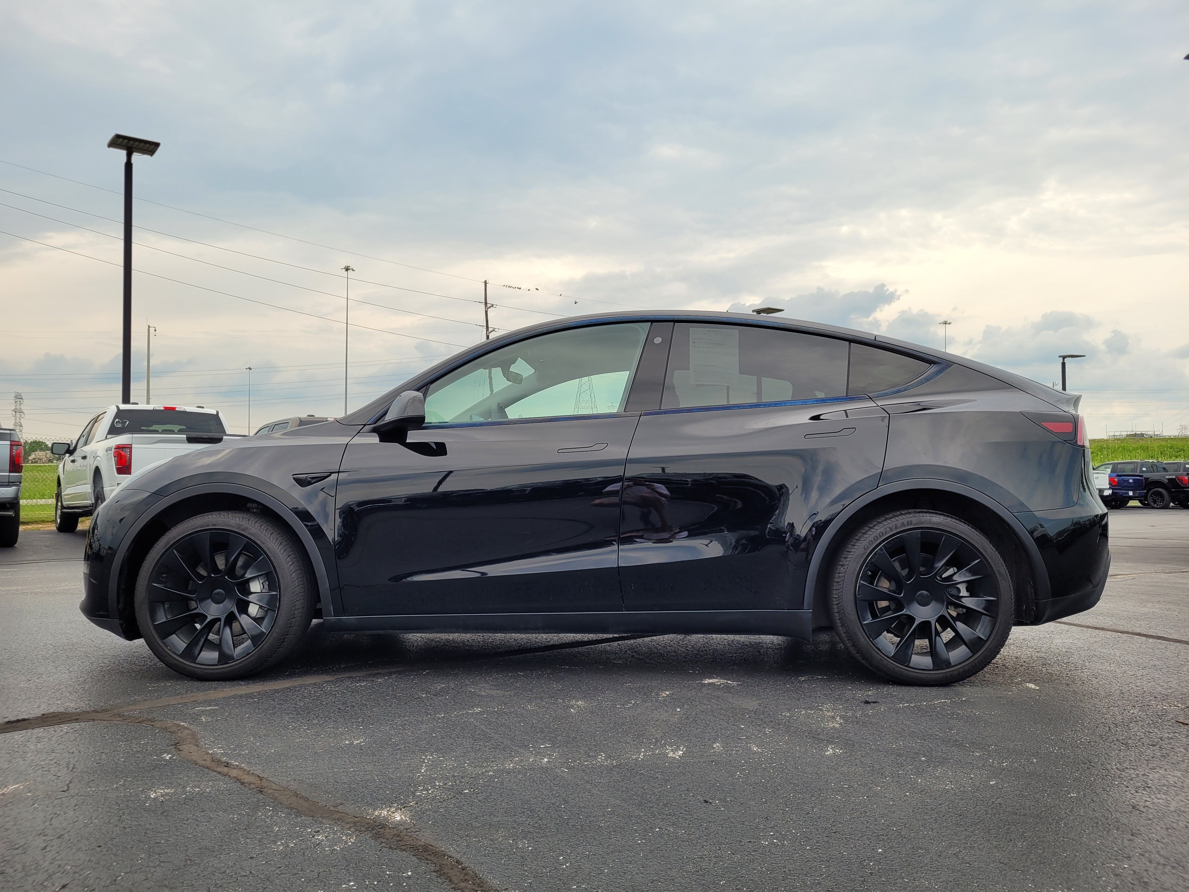 2023 Tesla Model Y Long Range