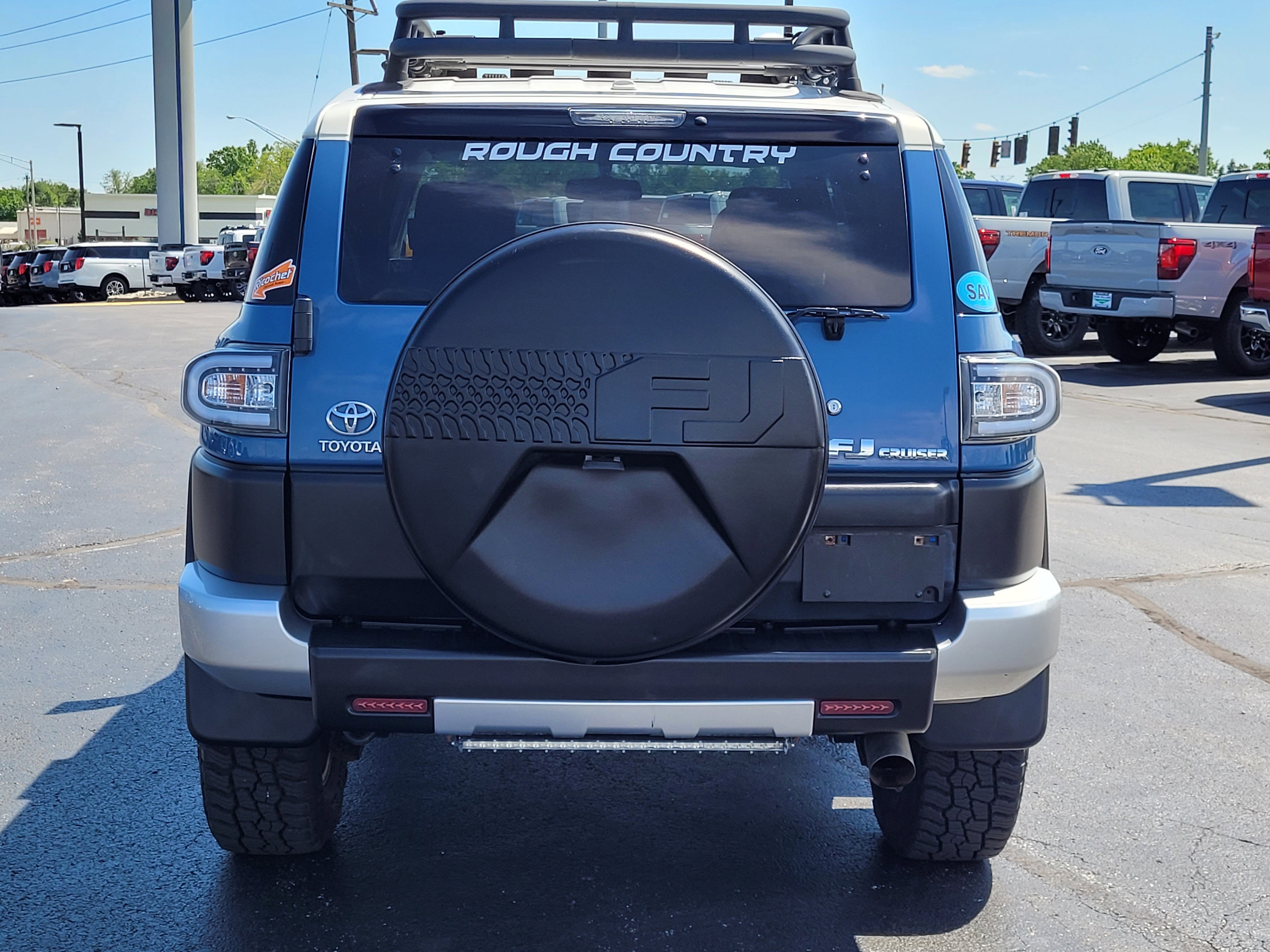 2013 Toyota FJ Cruiser Base