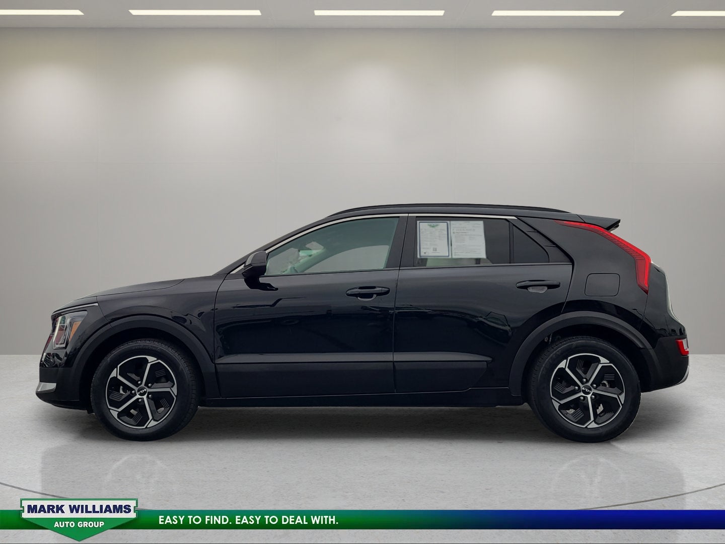 2025 Kia Niro LX