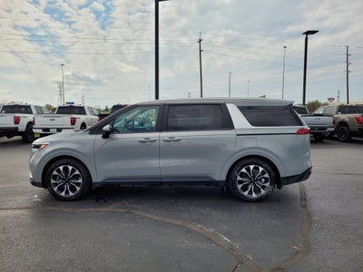 2024 Kia Carnival EX