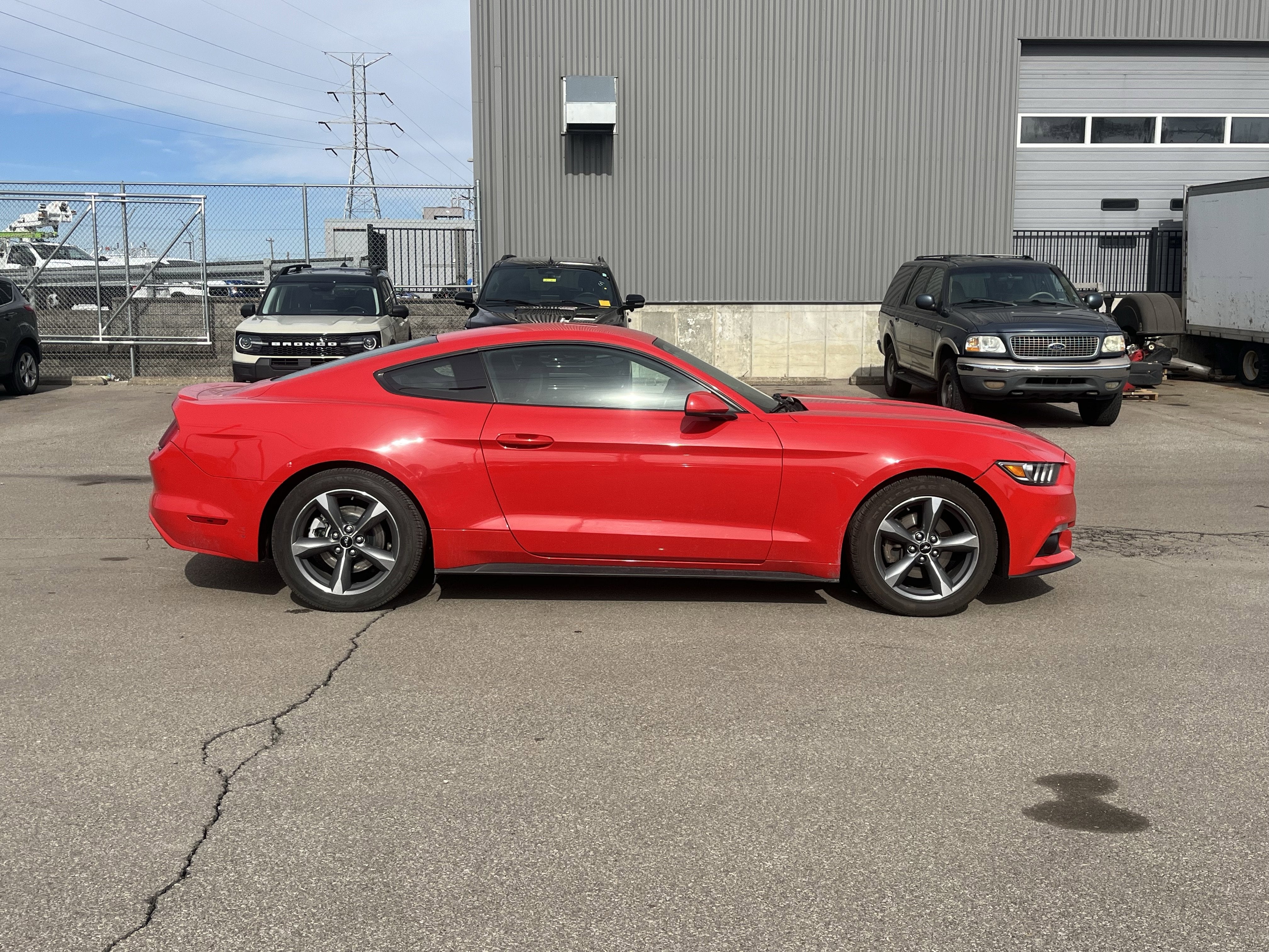 2016 Ford Mustang V6