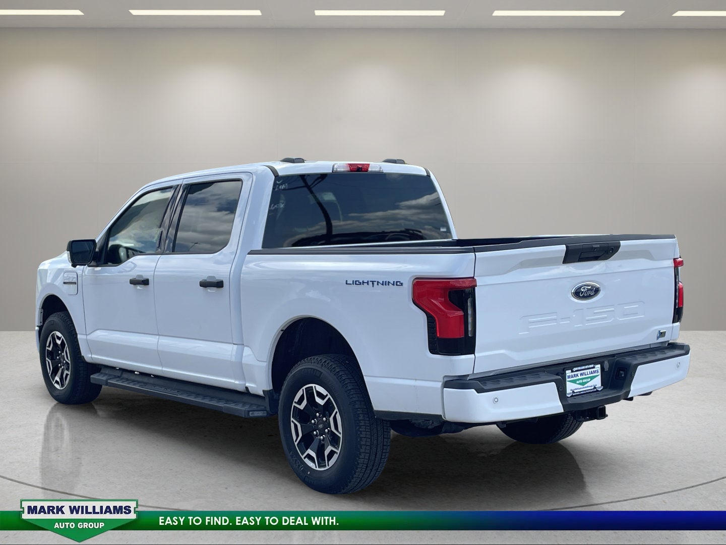 2023 Ford F-150 Lightning XLT
