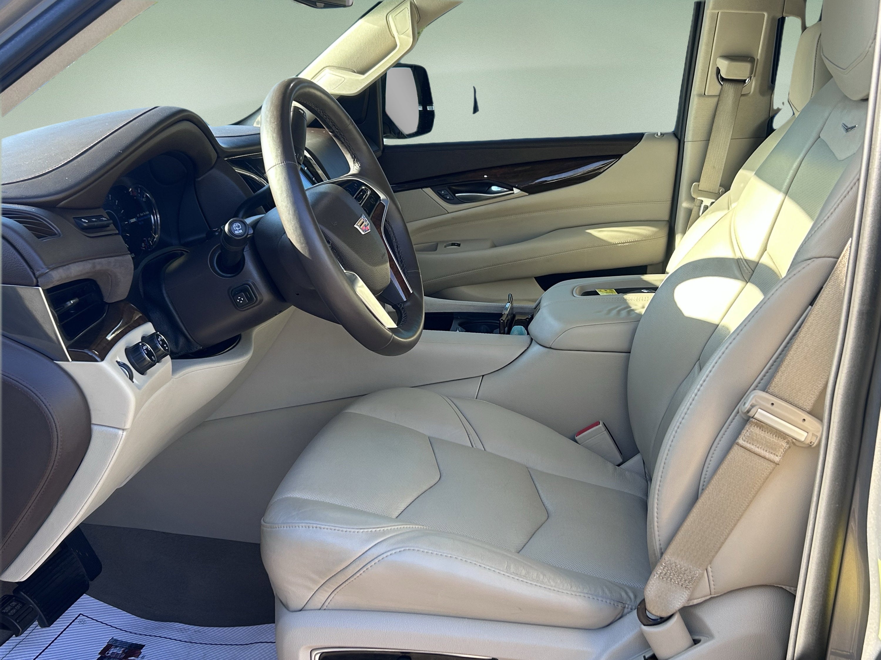 2017 Cadillac Escalade Luxury