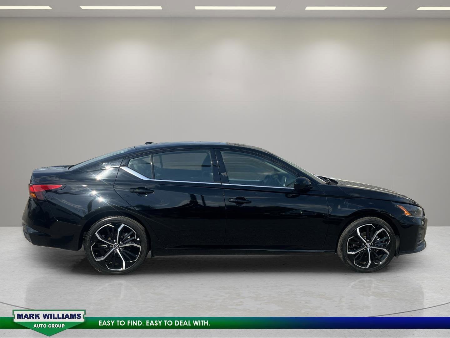 2025 Nissan Altima 2.5 SR