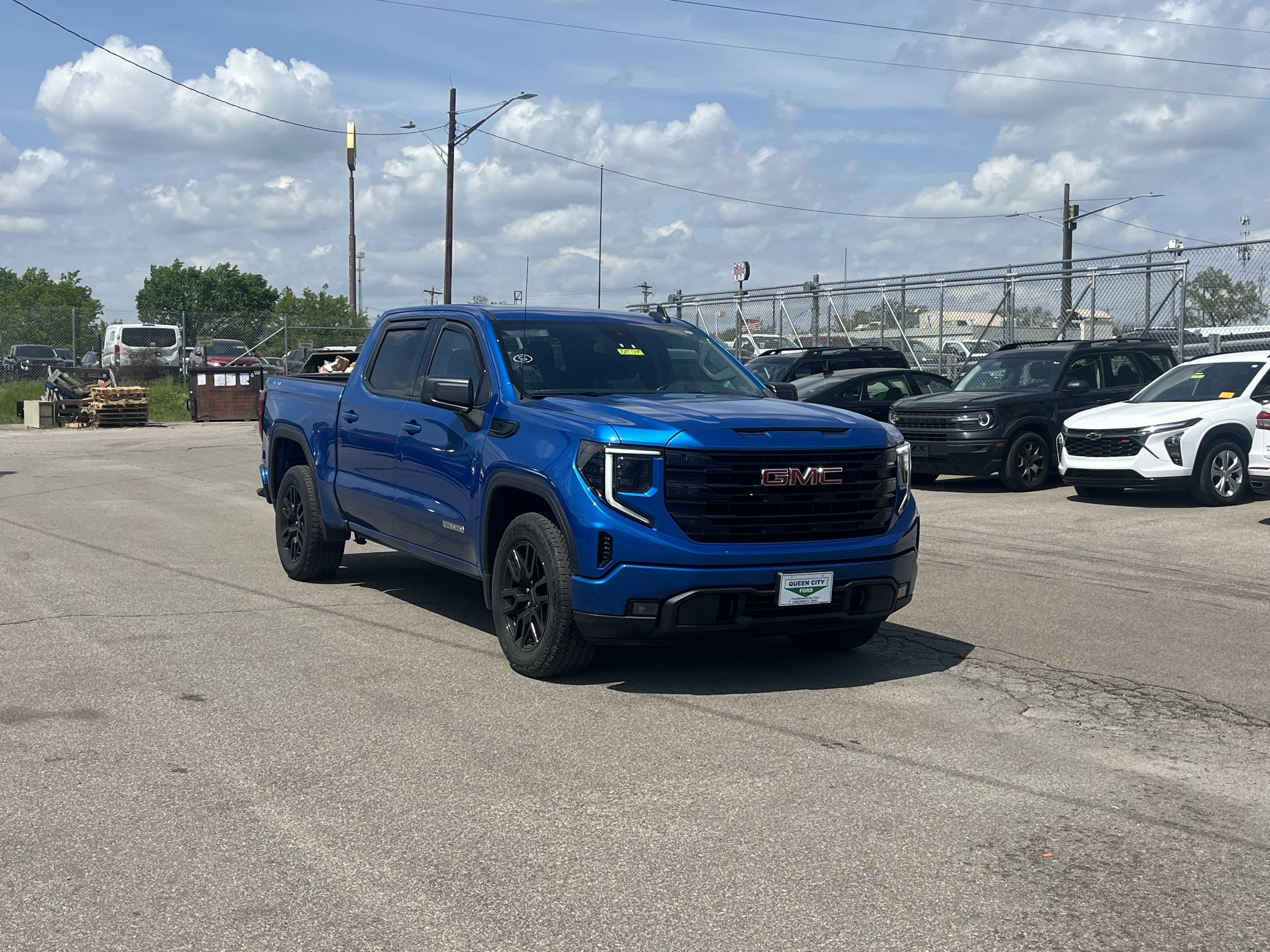 2023 GMC Sierra 1500 Elevation