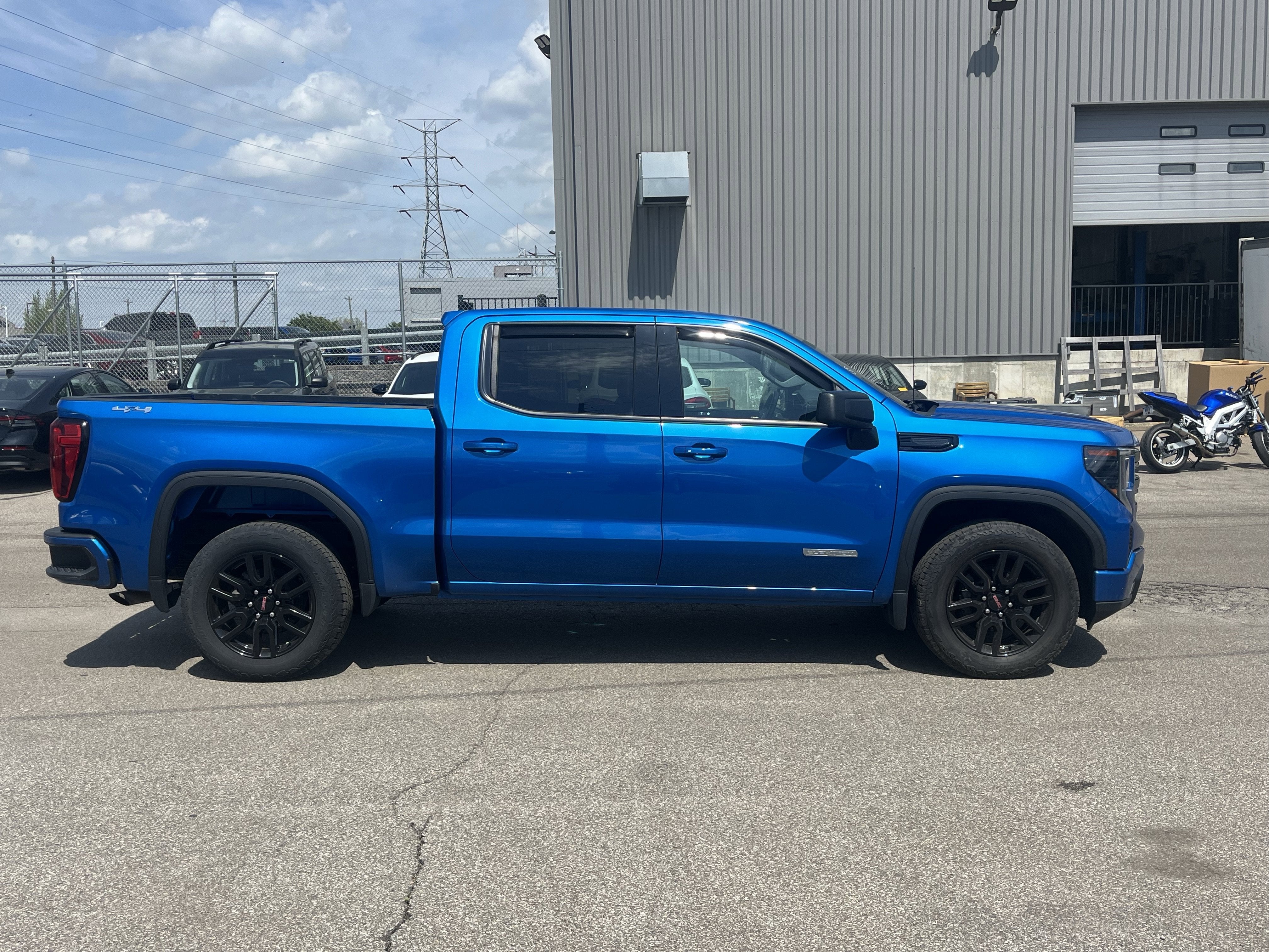2023 GMC Sierra 1500 Elevation