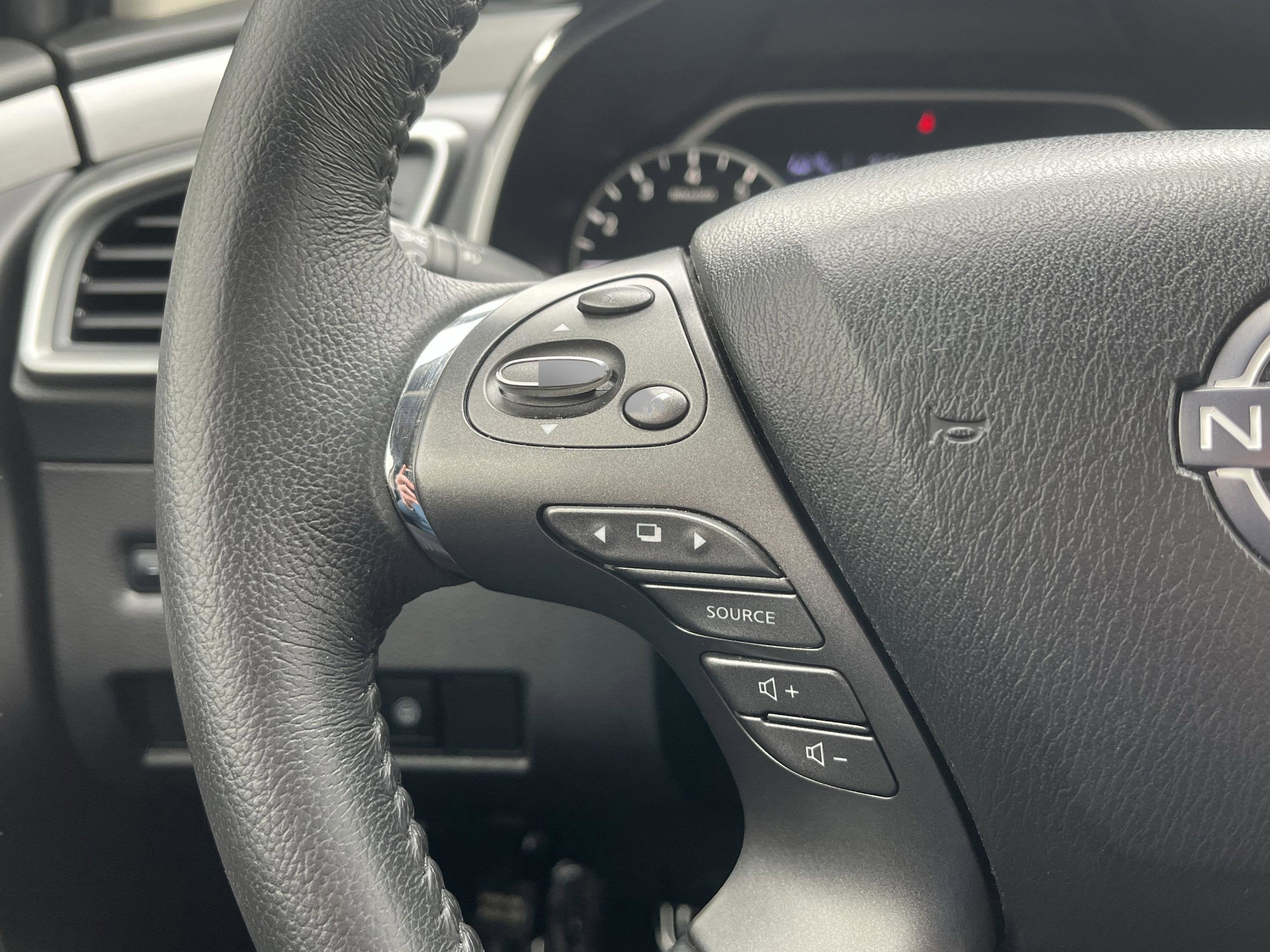 2023 Nissan Murano SV