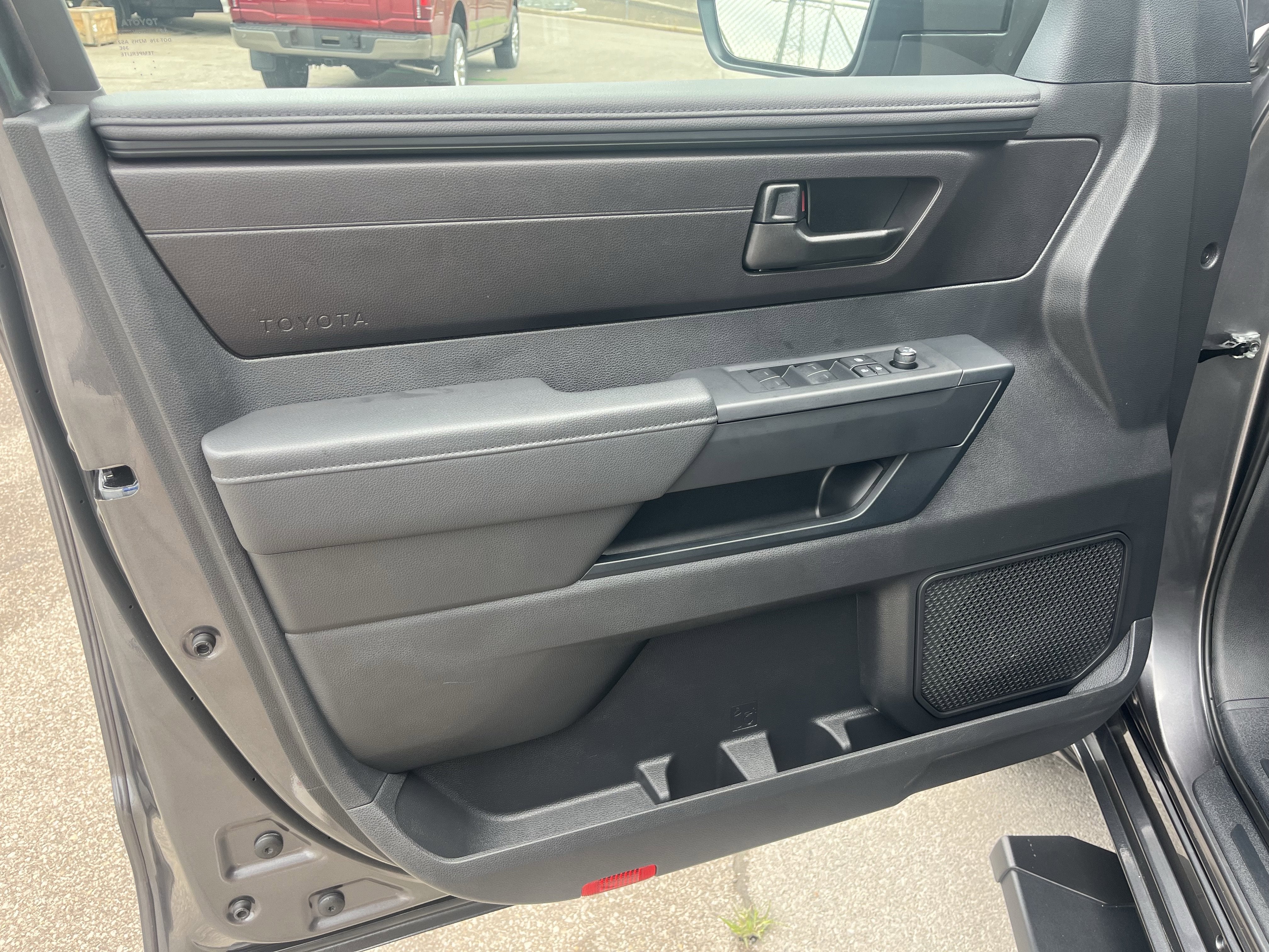 2025 Toyota Tundra SR