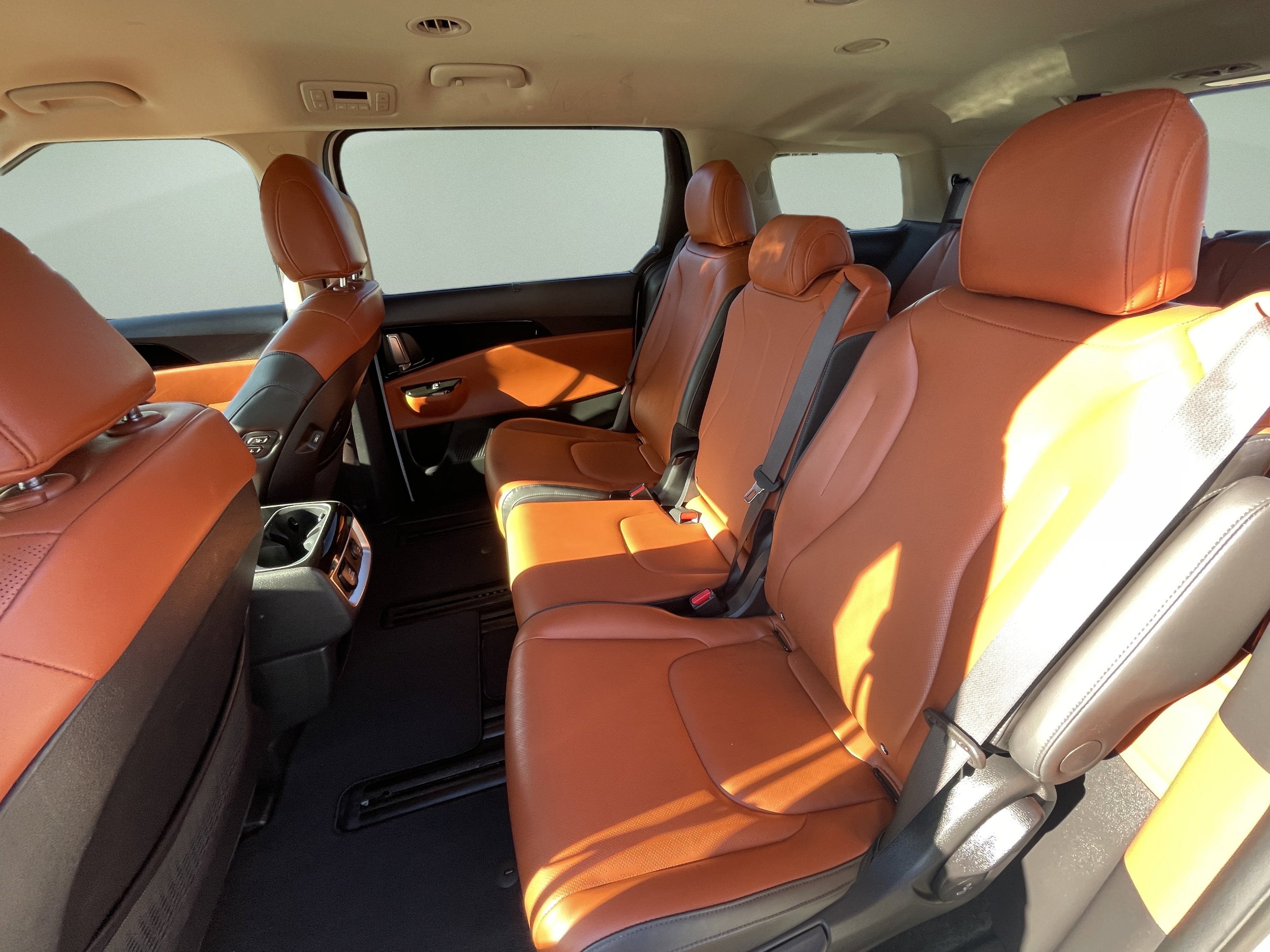 2024 Kia Carnival SX