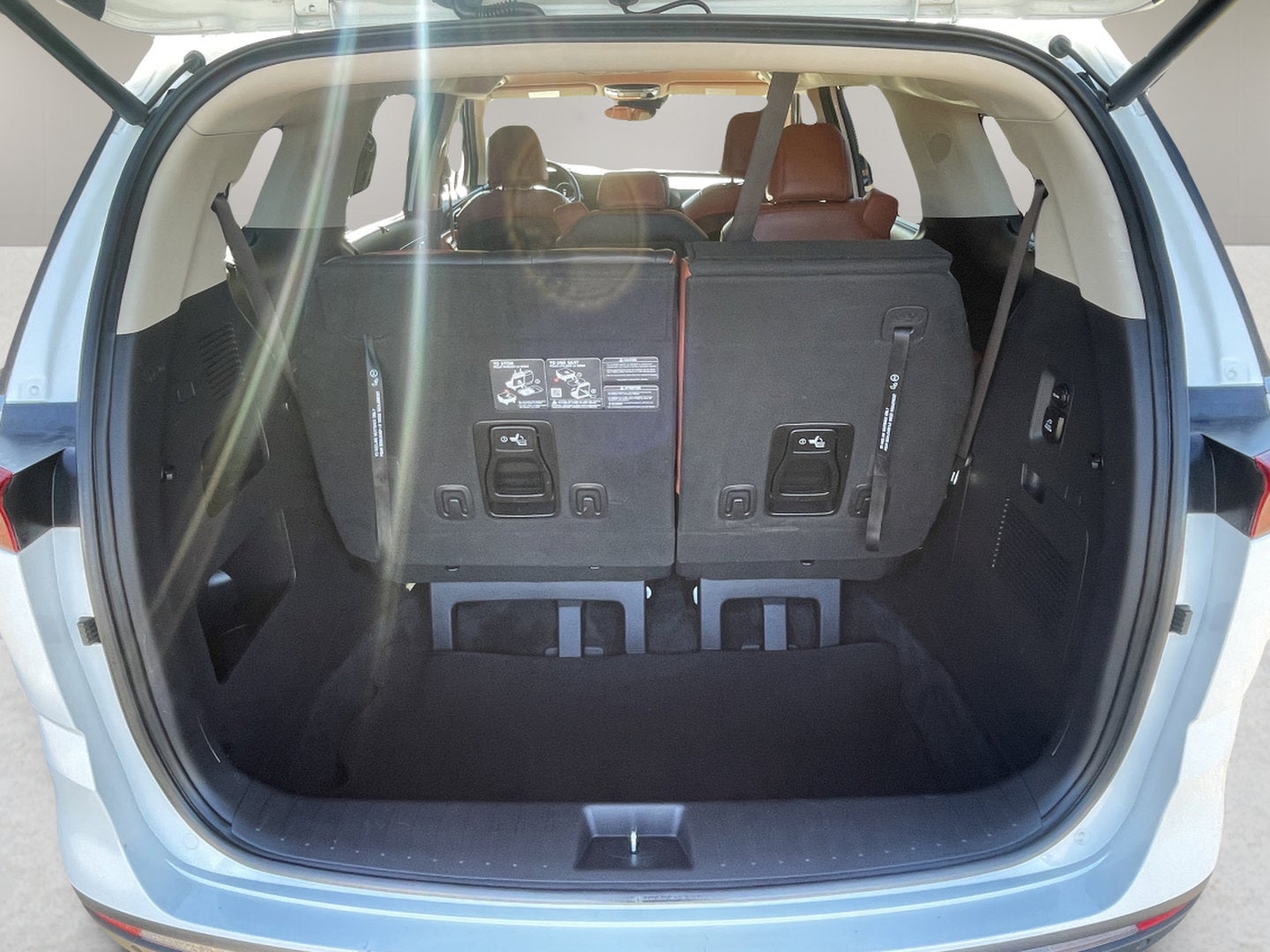 2024 Kia Carnival SX