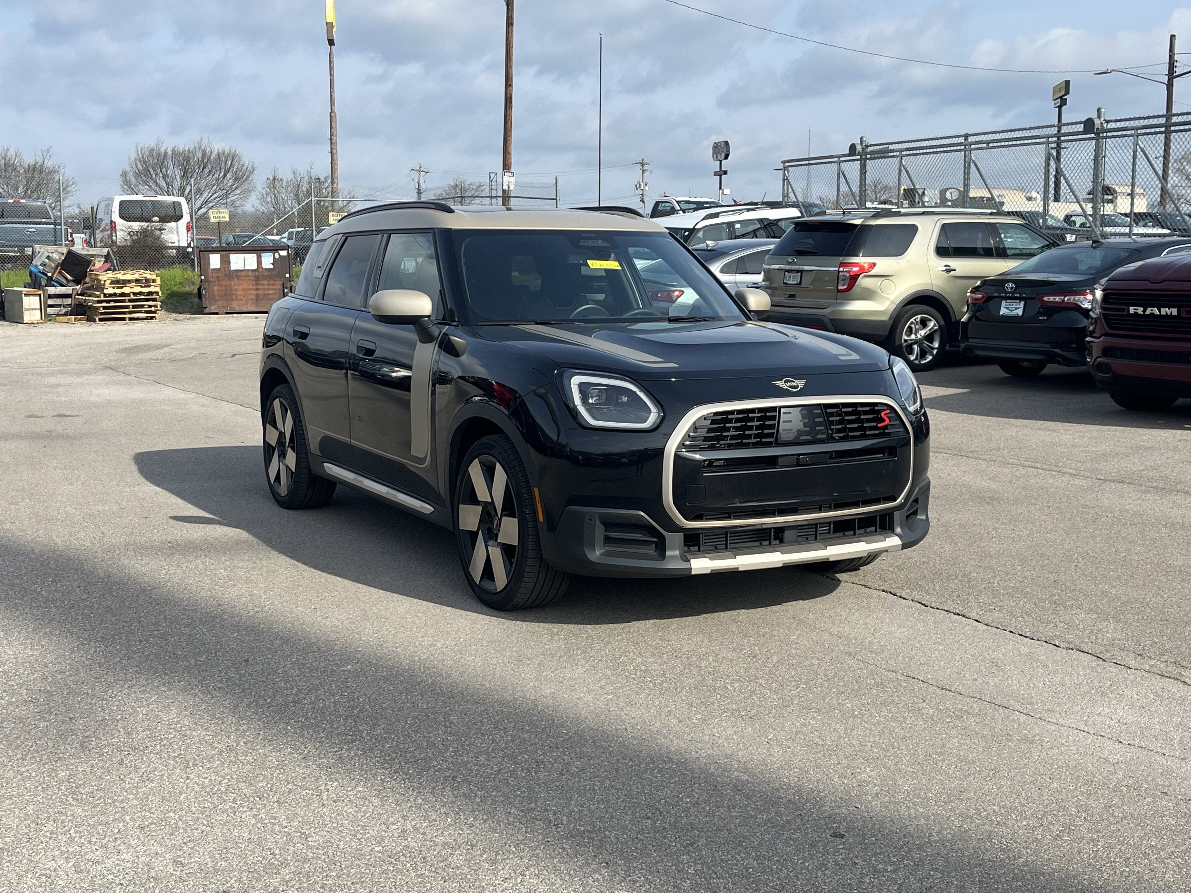 2025 MINI Cooper S Countryman Iconic