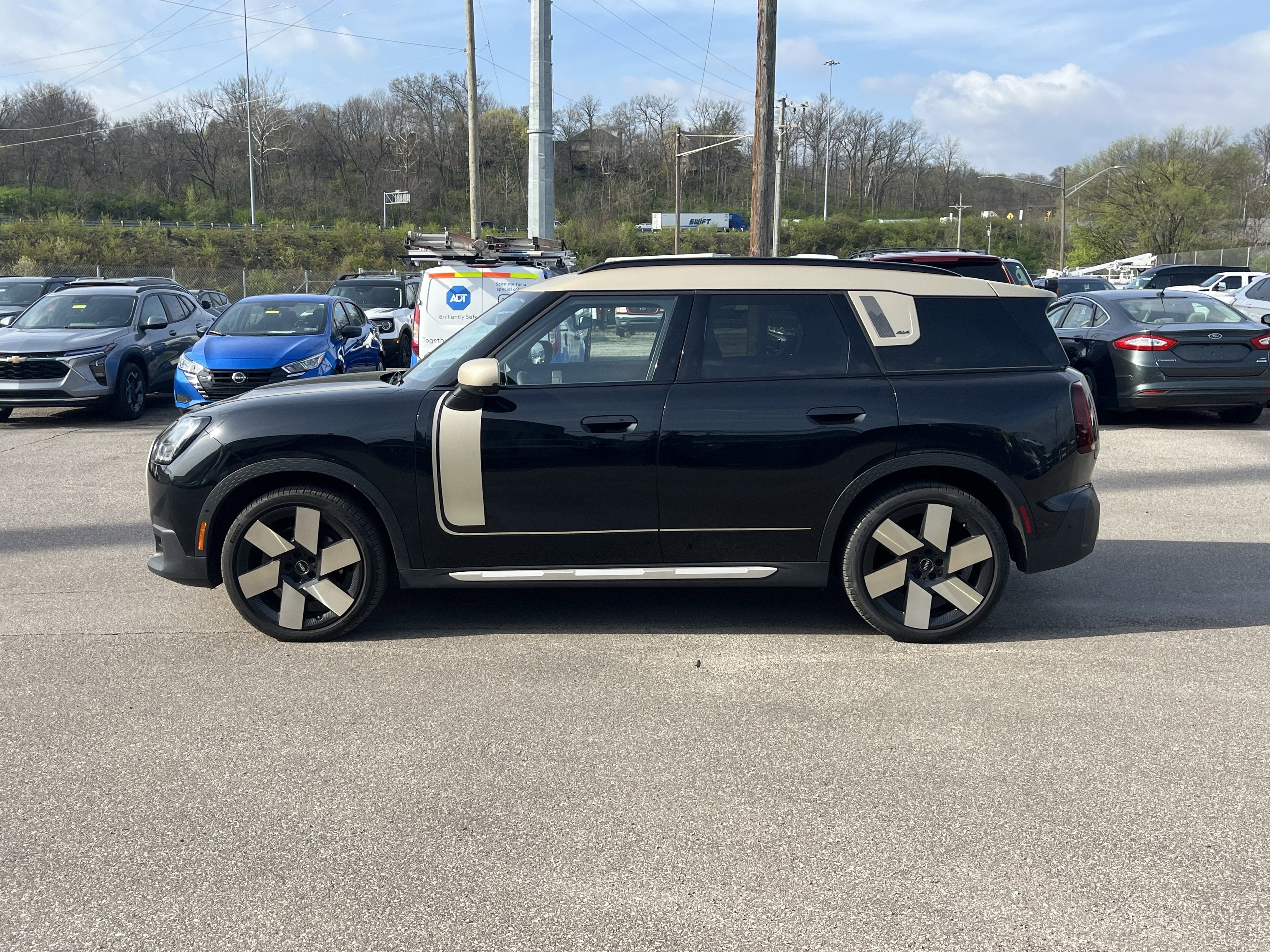2025 MINI Cooper S Countryman Iconic
