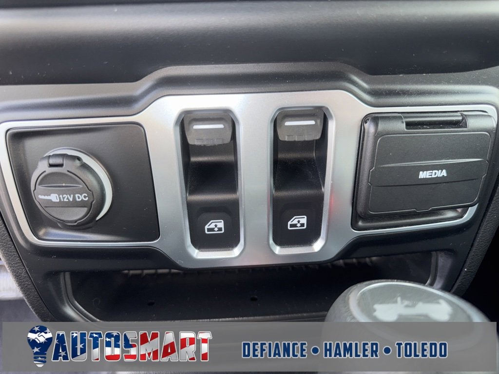 2021 Jeep Wrangler Islander