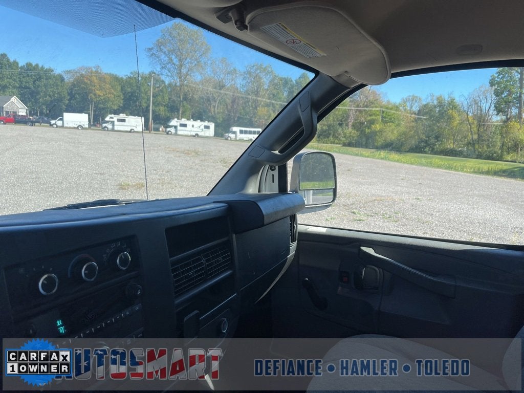 2017 Chevrolet Express Cutaway 3500 BASE