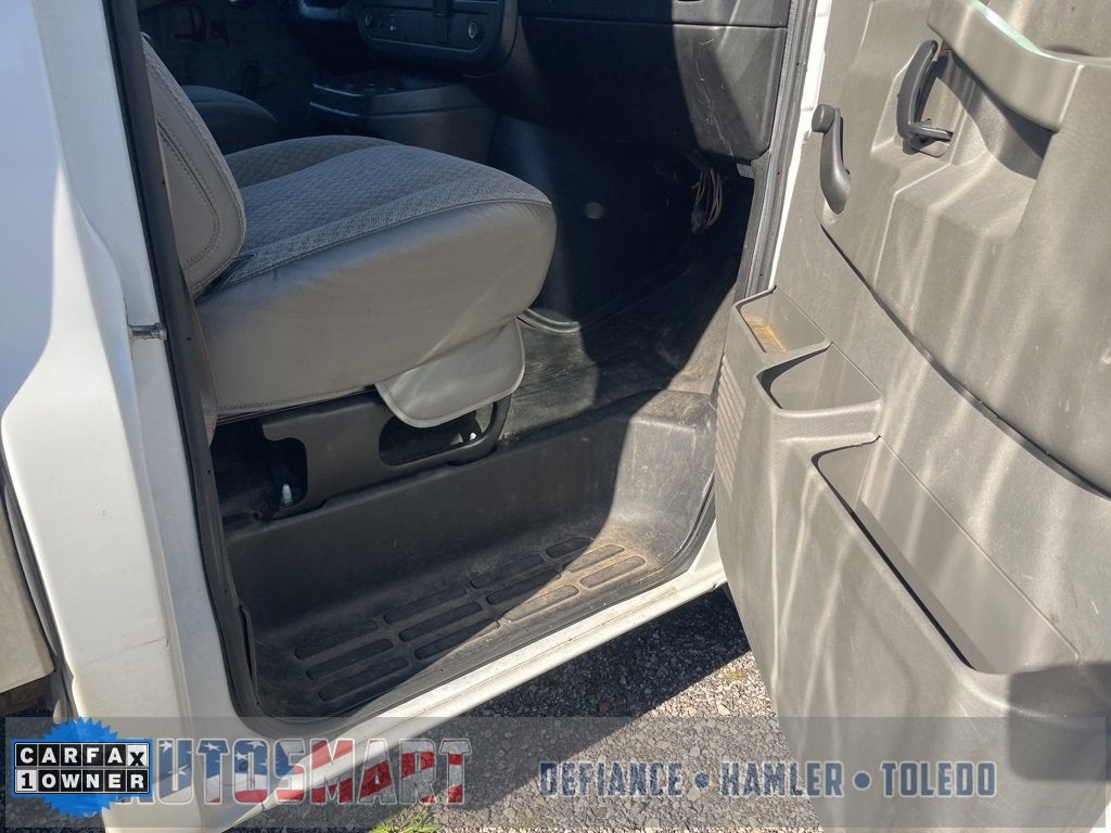 2017 Chevrolet Express Cutaway 3500 BASE