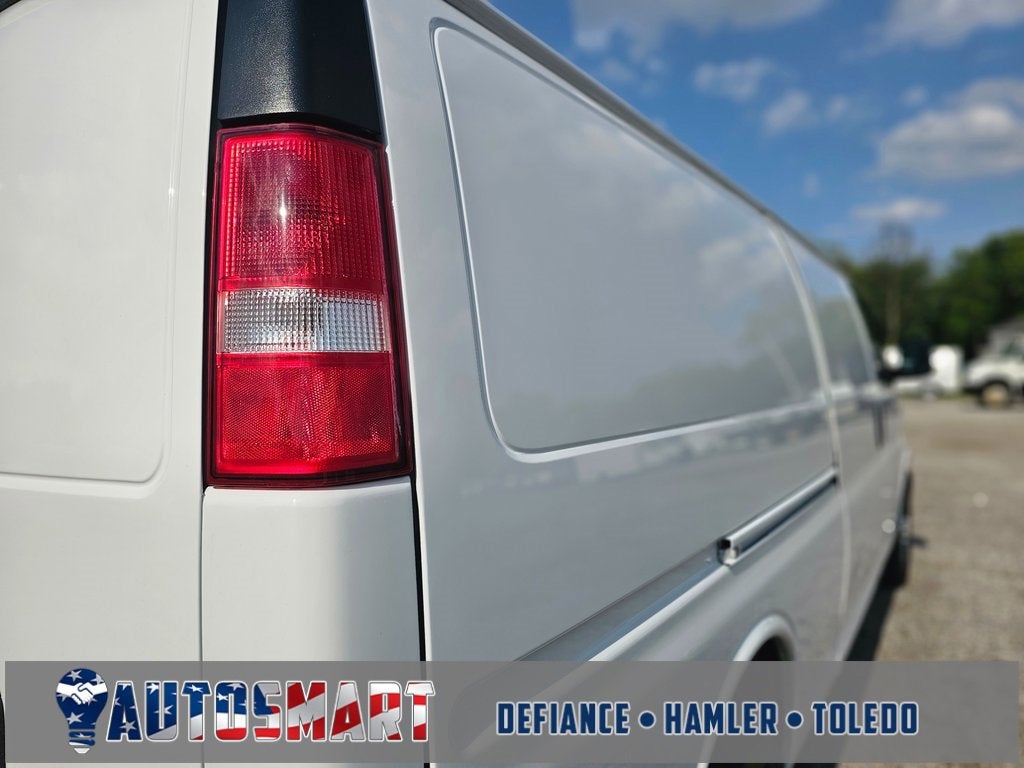 2019 Chevrolet Express Cargo 3500 BASE