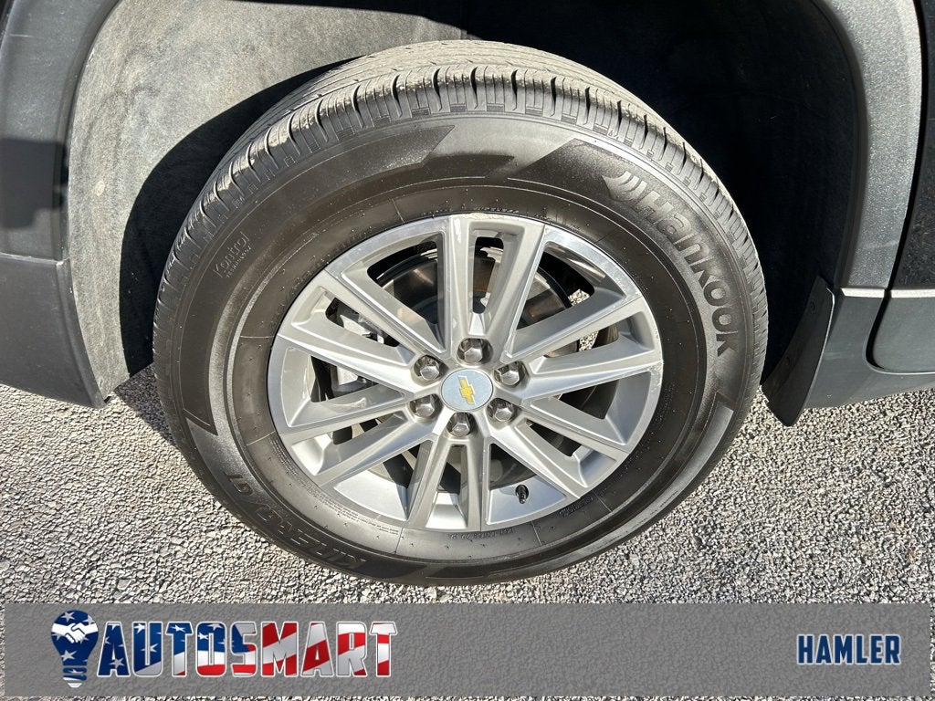 2022 Chevrolet Traverse LT Cloth