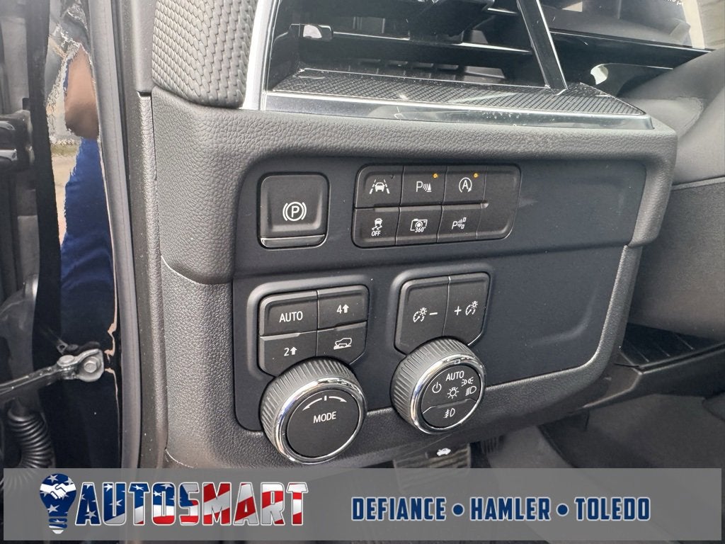 2025 Chevrolet Tahoe RST