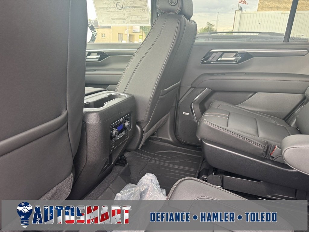 2025 Chevrolet Tahoe RST