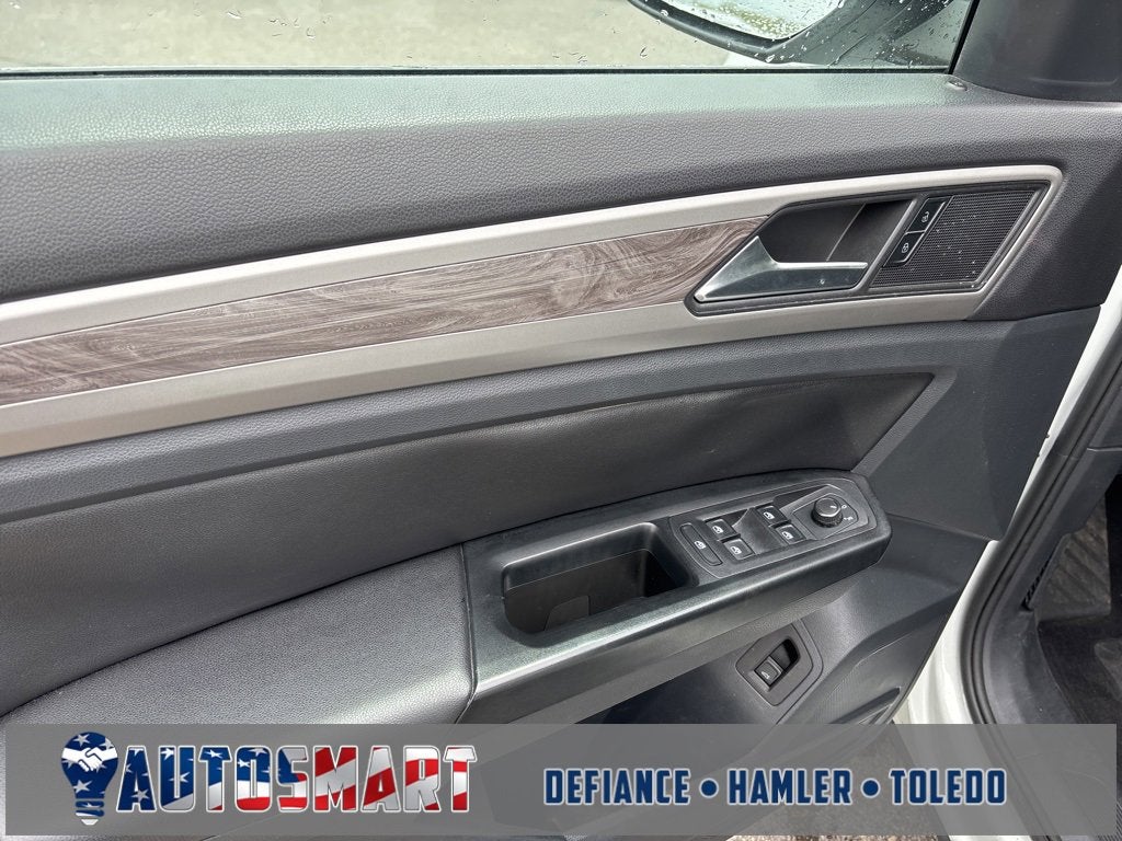 2020 Volkswagen Atlas Cross Sport 2.0T SE w/Technology